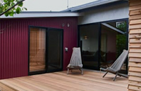 ポーチVs.デッキ